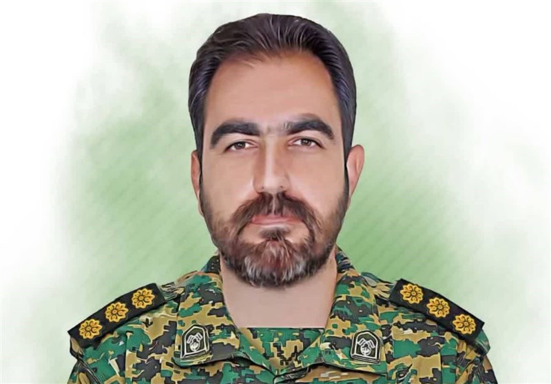 پیکر شهید مدافع امنیت اسماعیل چراغی در زرین شهر تشییع و تدفین میشود