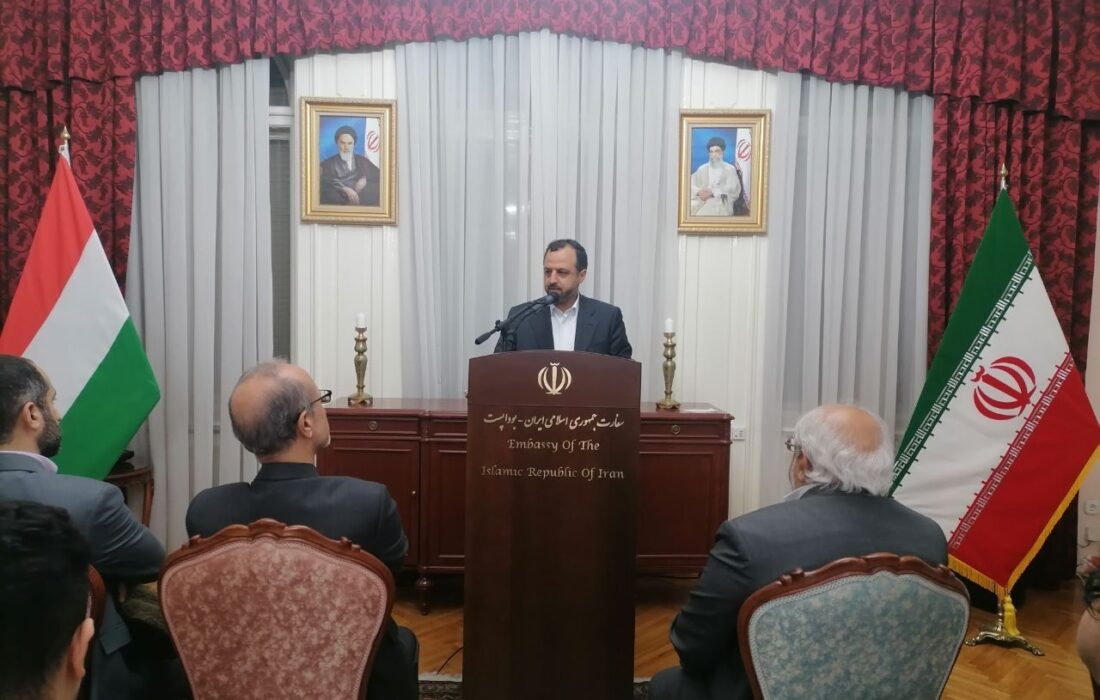 خاندوزی: تجربه یک سال اخیر نشان داد تحریم نمی‌تواند مانع تجارت خارجی ایران شود