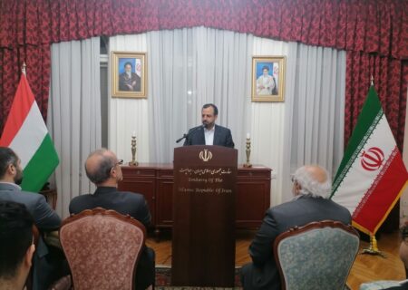 خاندوزی: تجربه یک سال اخیر نشان داد تحریم نمی‌تواند مانع تجارت خارجی ایران شود
