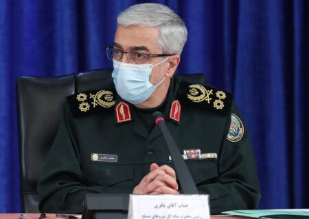 با تلاش در حوزه علم و فناوری موازنه قوا را در دوران دفاع مقدس ایجاد کردیم