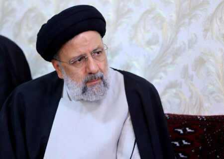 رئیسی: خانواده‌های شهدا مایه آبرو، افتخار و عزت جمهوری اسلامی ایران هستند