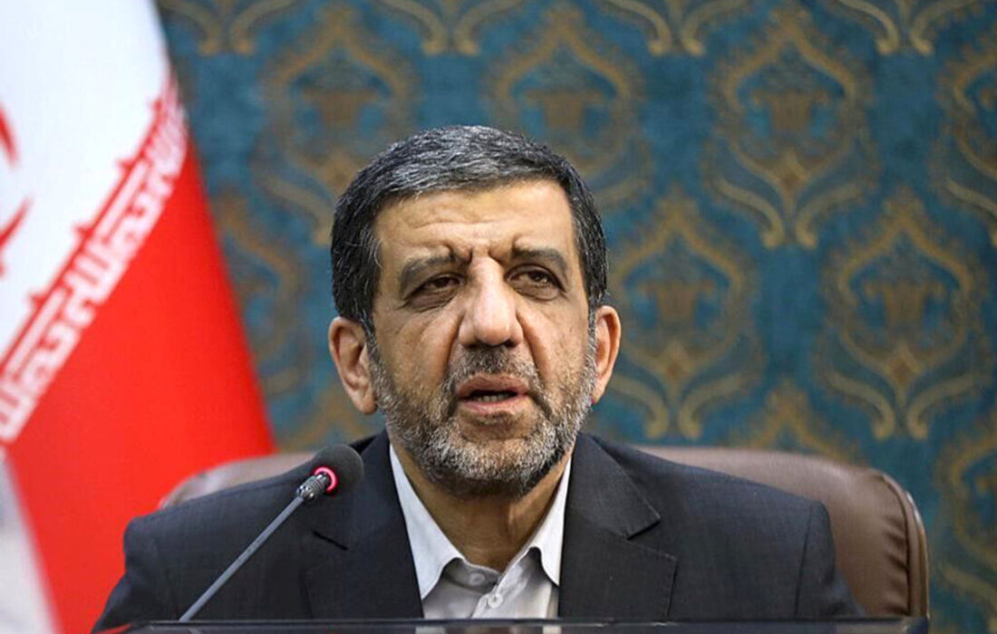 سفر چرا آقای ضرغامی، کمی هم جلسه بگذارید!