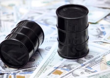 قیمت هر بشکه نفت امروز ۶ آذر ۱۴۰۲