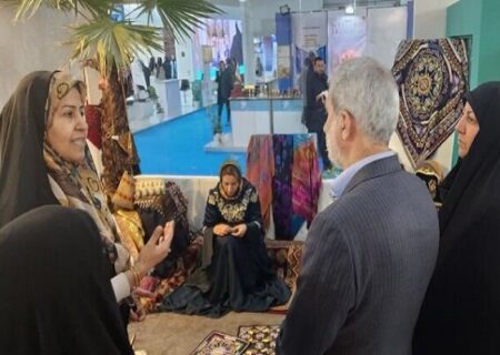 وزیر آموزش و پرورش از نمایشگاه زنان ایرانی تاثیرگذار بازدید کرد