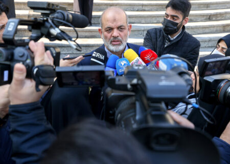 مهمترین عامل برای ساختن جامعه برتر ترویج و همگانی‌شدن نماز است