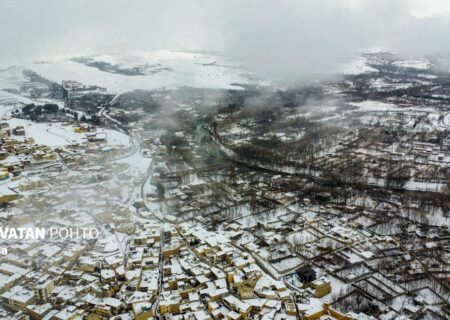 کلیه امکانات برای بازگشایی مسیرهای اصلی لنجان و کاهش مشکلات مردم گرفتار در برف بسیج شده است