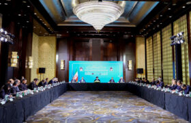 ملت ایران از تهدید و تحریمهای ظالمانه برای خود فرصتهای زیادی ساختهاند