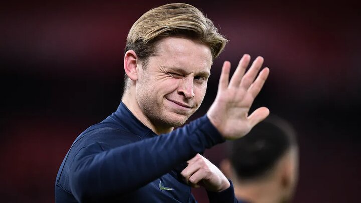 آینده هافبک هلندی بارسلونا در هالهای از ابهام