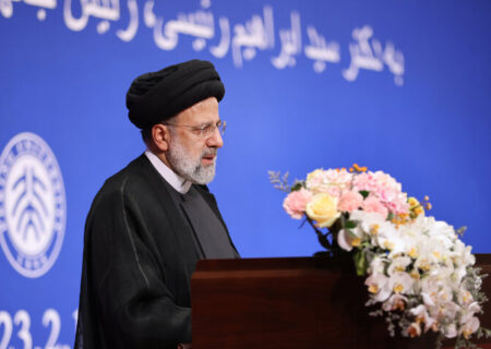 جاده ابریشم در طول تاریخ به‌مثابه ریسمانی فرهنگی، جوامع گوناگون را بهم پیوند داده است