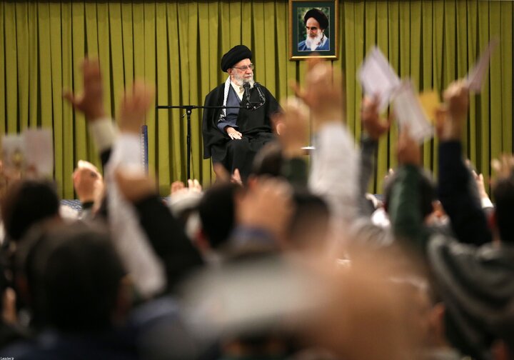 ۲۲بهمن امسال تاریخی بود، لازم می‌دانم به ملت ایران اظهار تعظیم کنم