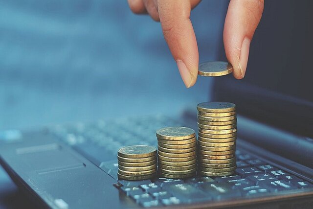 ۹۳ درصد بودجه صرف حقوق و مزایا می‌شود