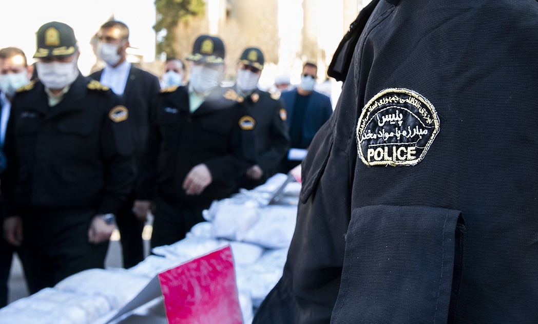 توقیف۶۷۶ کیلو مواد افیونی در عملیات مشترک پلیس