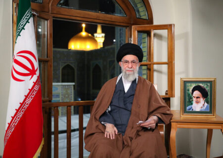 ۱۴۰۲؛ سال «مهار تورم و رشد تولید» نام‌گذاری شد