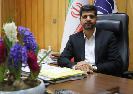 تهیه ۹ هزار بسته فرهنگی نوروزی در زرین شهر