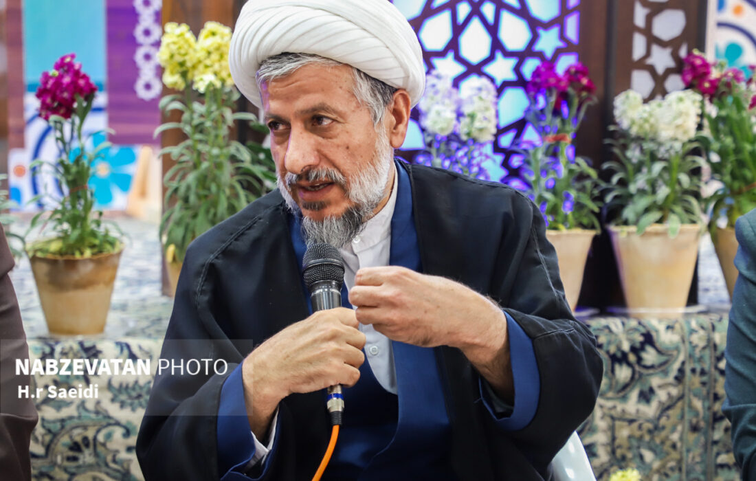 حجاب یک ضرورت دینی و رعایت حجاب قانون جمهوری اسلامی است