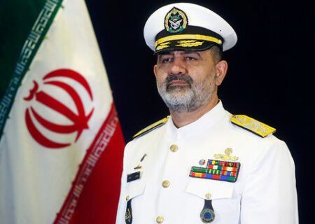 دریادار ایرانی: بدنه مدل‌های جدید «فاتح» تولید و تجهیز شد