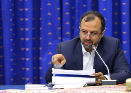 خاندوزی: مقررات کسب‌وکارها فقط پس از درج در درگاه، لازم‌الاجرا است