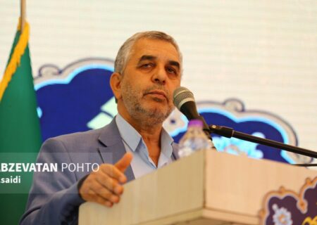 زنده نگه داشتن یاد انسان‌های بزرگ زرین شهر آینده‌نگری در حوزه فرهنگی است