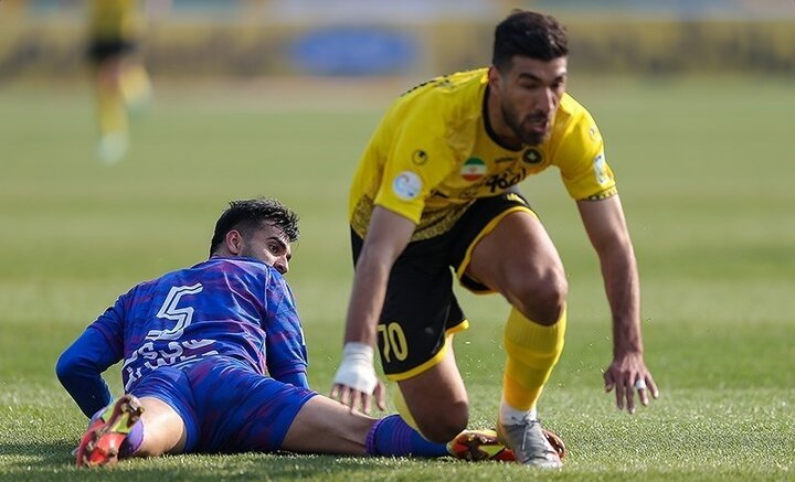 دبل مغانلو در برابر پیکان