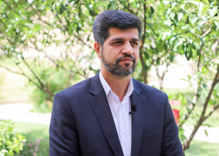 نکوداشت مفاخر و مشاهیر فرهنگی به تولید سرمایه اجتماعی کمک می‌کند