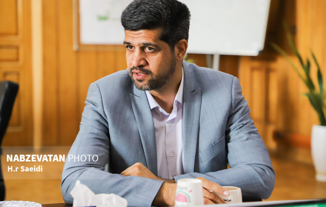 نام چهرههای برجسته به خوبی سابقه درخشان زرین شهر را در حوزه علم، فرهنگ و هنر به نمایش گذاشته است