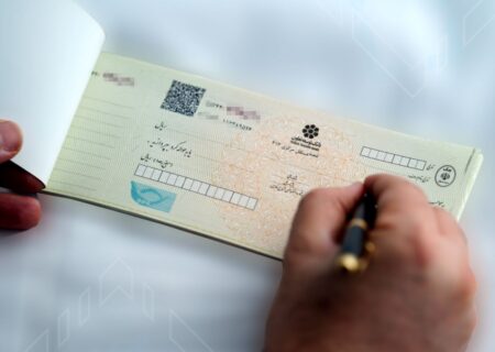 انهدام باند کلاهبرداری با ۲۰۰۰ چک برگشتی