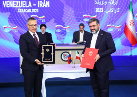 امضای ۱۹ سند همکاری میان ایران و ونزوئلا