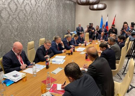 پیگیری راه‌اندازی شرکت کشتیرانی مشترک در سفر وزیر راه و شهرسازی به روسیه