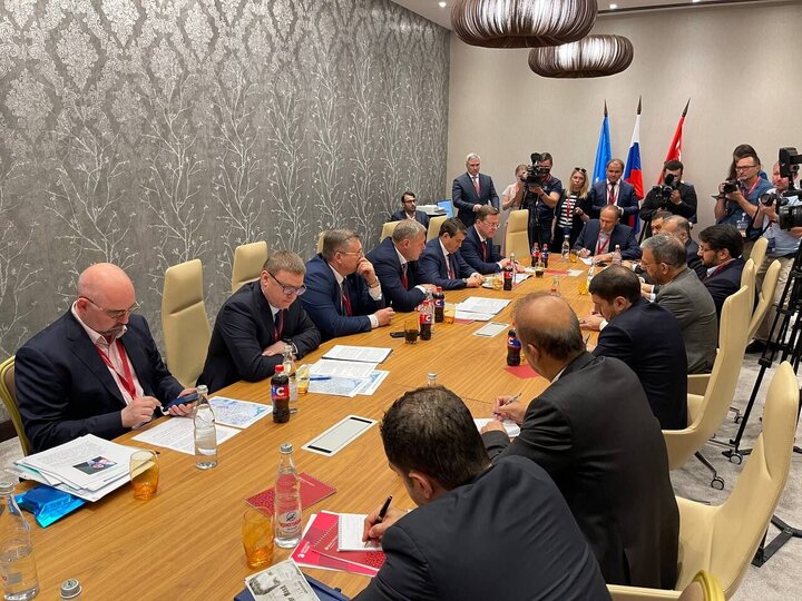 پیگیری راهاندازی شرکت کشتیرانی مشترک در سفر وزیر راه و شهرسازی به روسیه