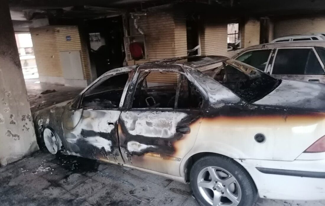 آتشسوزی مرگبار در پارکینگ یک مجتمع ساختمانی در فولادشهر