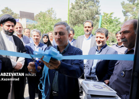 رونمایی از سه دستگاه اتوبوس شهری در فولادشهر