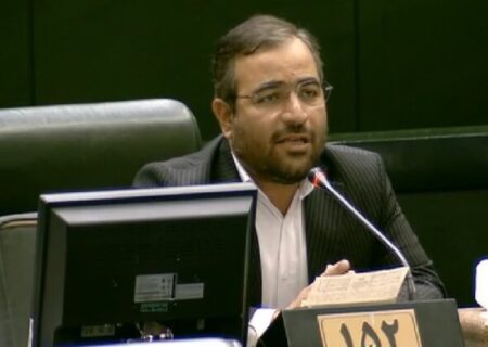 رجایی: اولویت مجلس و دولت اصلاح ساختار نظام اداری کشور است