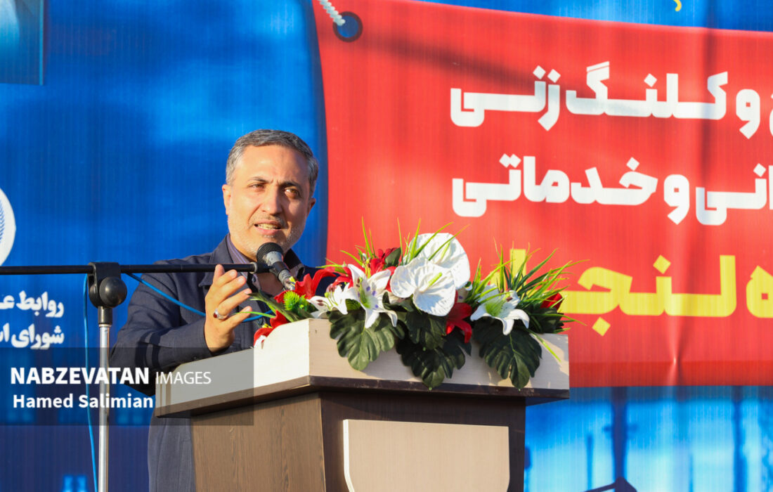 قطار توسعه شهر سده لنجان با سرعت و کیفیت خوبی در حال حرکت است