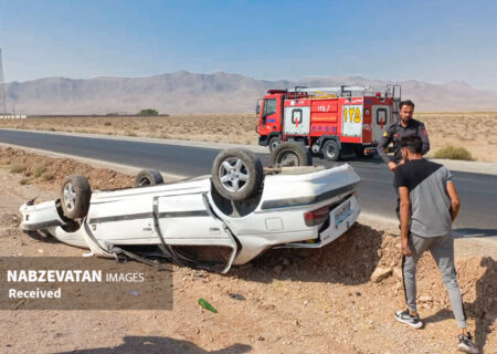 واژگونی پژو در جاده سفید دشت ۲ مصدوم داشت+تصاویر