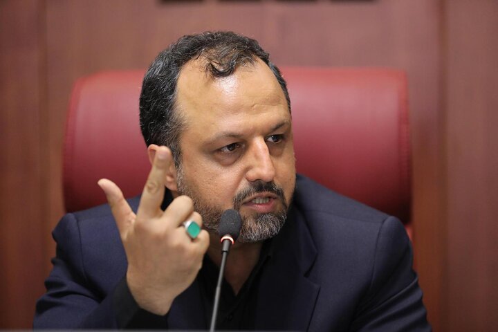 وزیر اقتصاد: انحلال موسسه مالی نور به زیان بانک ملی نیست