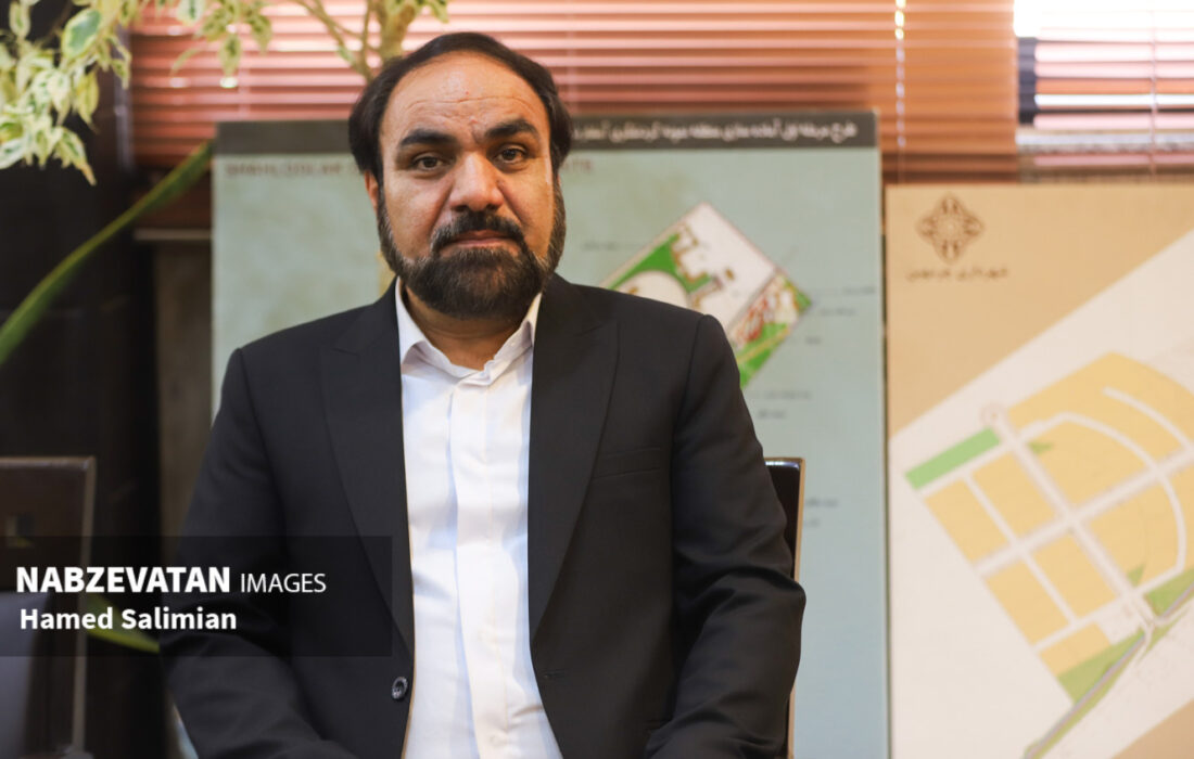 معماری و بافتهای قدیمی شهر چرمهین بخشی از هویت و شناسنامه شهر بهشمار میآید