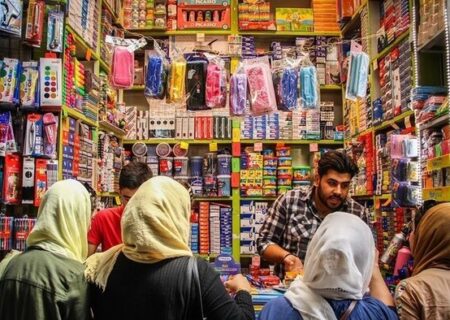 تشکیل پرونده تخلف برای ۲۸ واحد صنفی پوشاک و  لوازم تحریر در لنجان