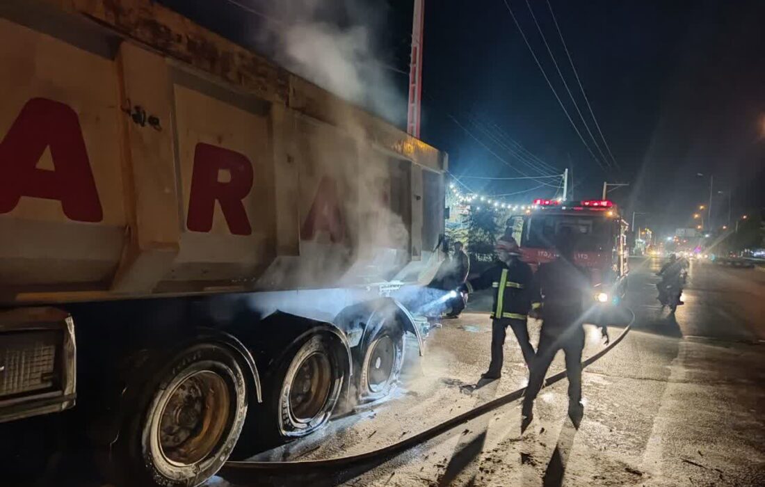 حریق تریلر حاوی«اسفنج» اطفا شد