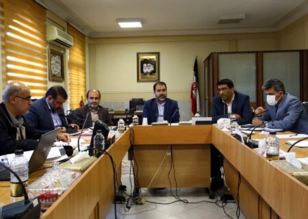 بررسی و کنترل تورم استان با حضور استاندار اصفهان