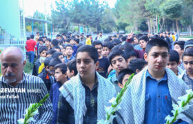 تجدید میثاق دانش‌آموزان ورنامخواست با شهدا