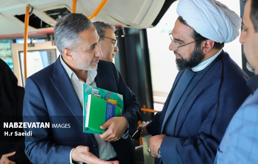 کتابخانه سیار فرصتی برای نهادینه کردن فرهنگ کتاب و کتابخوانی