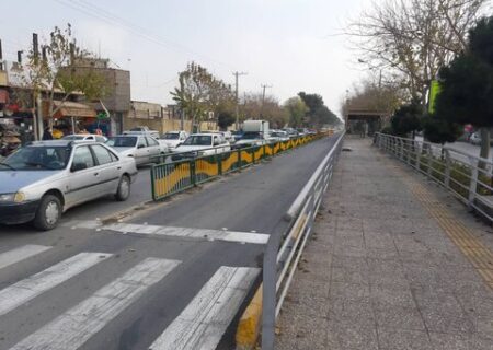 پلیس راهور با عبور وسایل نقلیه از خط ویژه بدون اغماض برخورد می‌کند