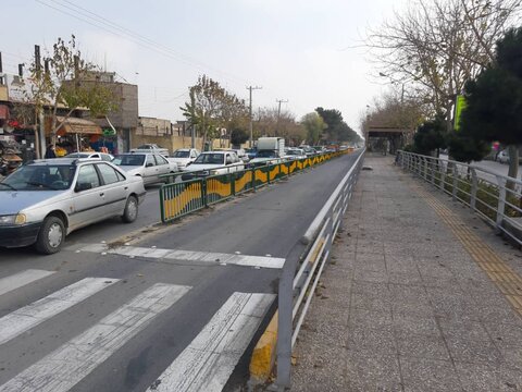 پلیس راهور با عبور وسایل نقلیه از خط ویژه بدون اغماض برخورد میکند