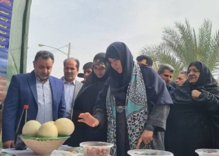 خوروبیابانک دارای ظرفیت معیشت عزت‌آفرین است