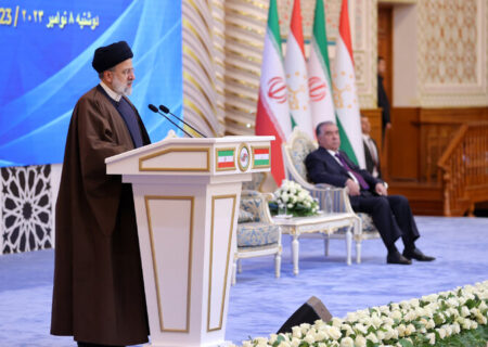 فعالان اقتصادی دو کشور برای تحقق توافقات تلاش کنند