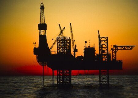 قیمت هر بشکه نفت امروز ۲۴ آذر ۱۴۰۲