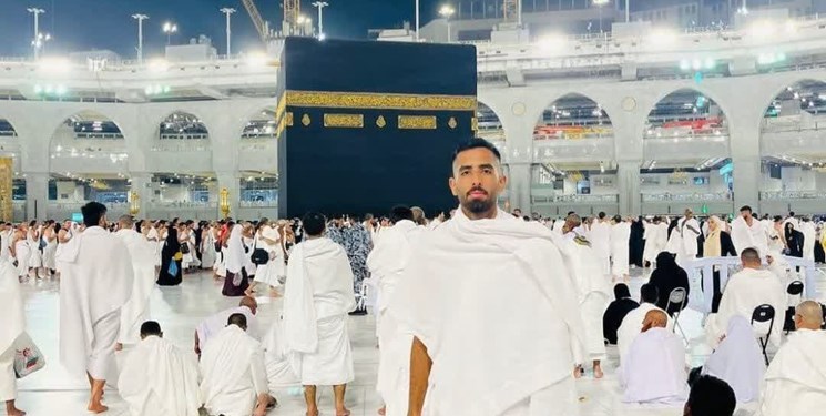 تیم فوتبال سپاهان به زیارت خانه خدا رفتند