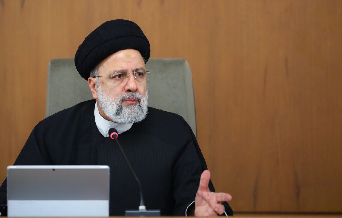 آیتالله رئیسی: عملکرد سنجیده وزارت نفت مانع تحقق اهداف دشمن و ایجاد نگرانی بین مردم شد