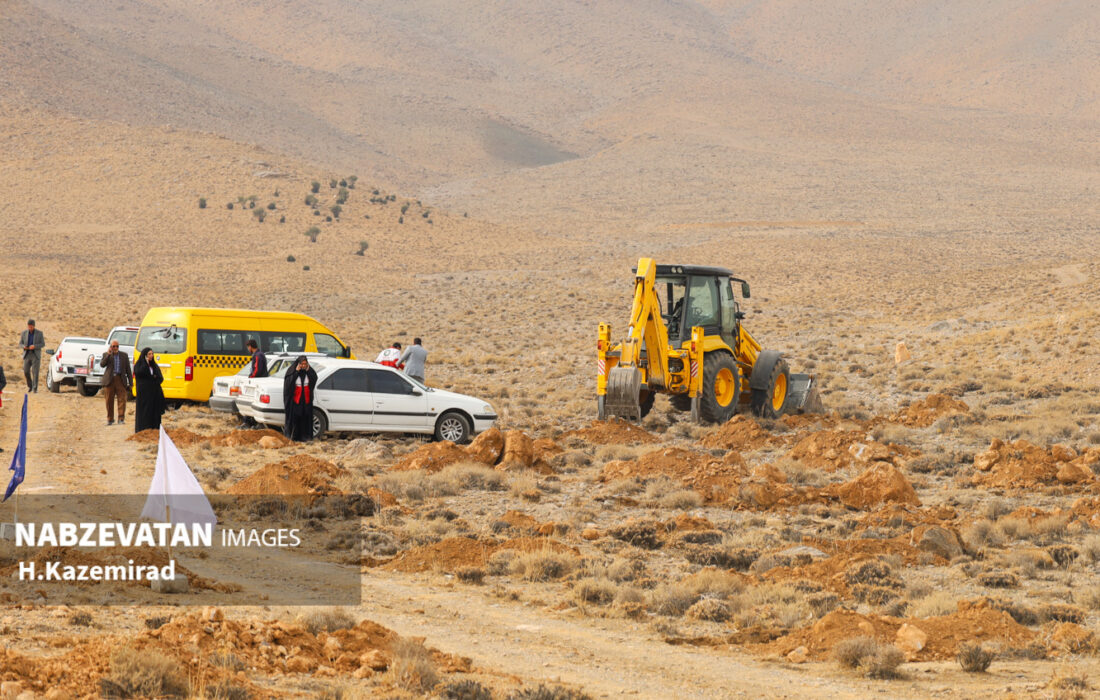 طرح مردمی کاشت ۱ میلیارد درخت در چرمهین آغاز شد