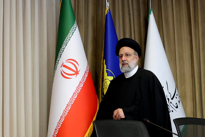 آیت الله رئیسی: جنایت تروریستی کرمان را مصرانه پیگیری می‌کنیم